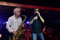  HUEY LEWIS AND THE NEWS
