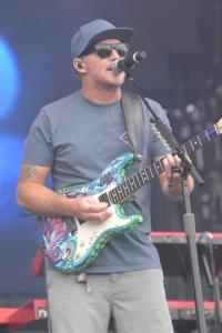 OCEANS CALLING FRIDAY SEABRIGHT STAGE