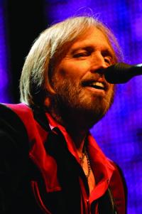 Tom Petty & The Heartbreakers • Buddy Guy