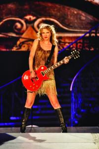 TAYLOR SWIFT 